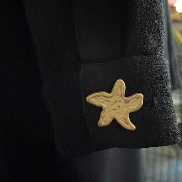 Leslie Fay coordinating pants suit with starfish buttons - Picture 3 of 4